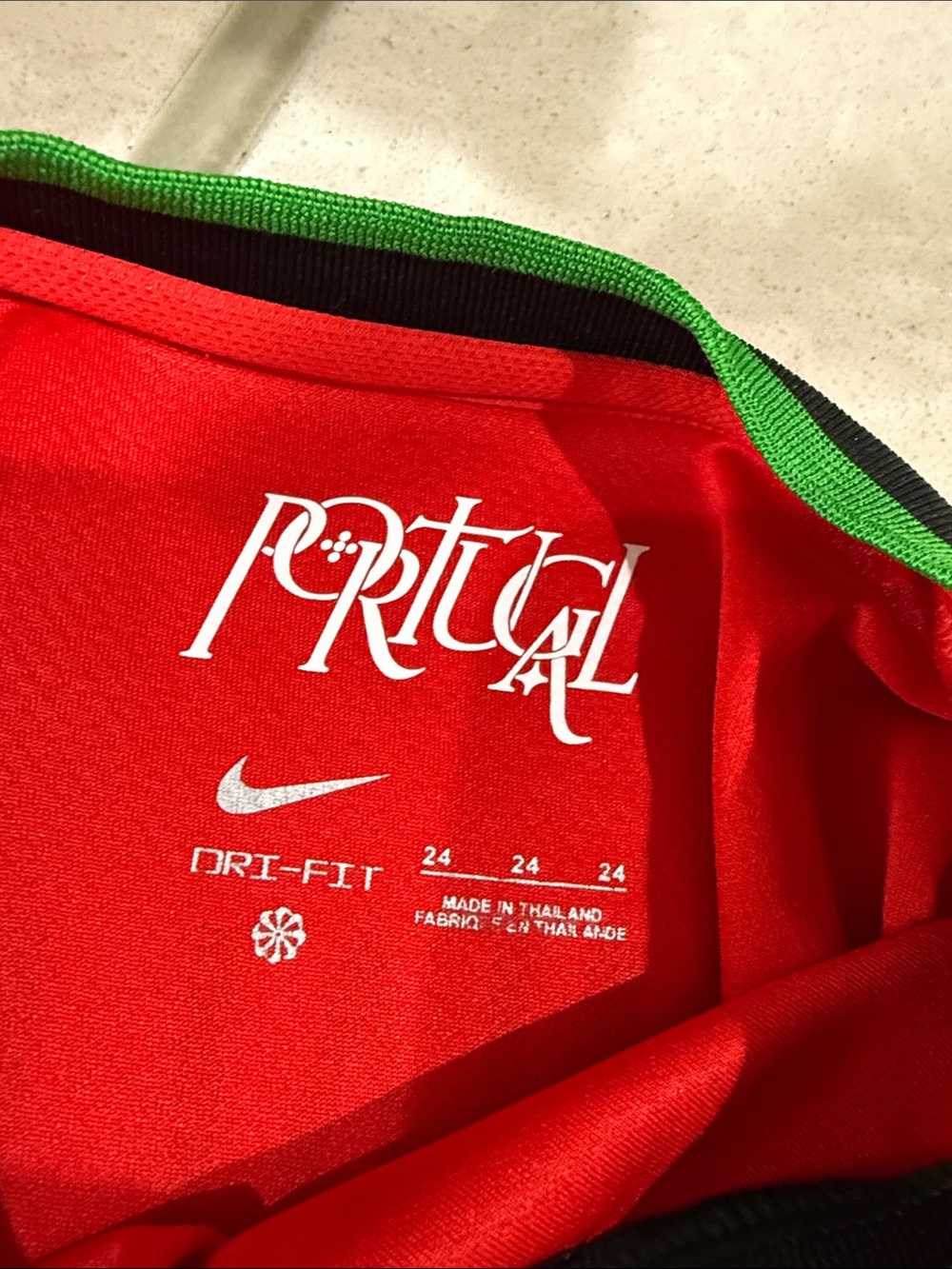 Nike Kids Cristiano Ronaldo Red & Green Soccer Jersey Set - Picture 3 of 5